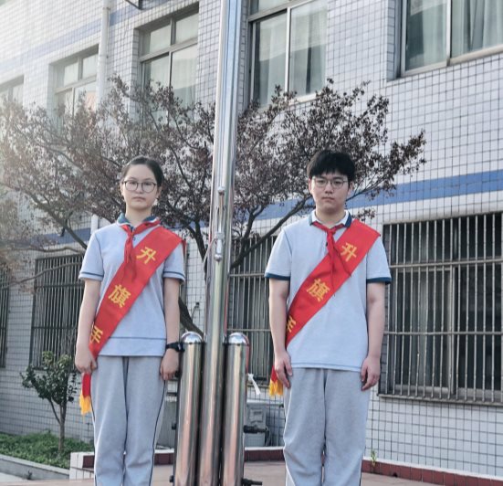 升旗手