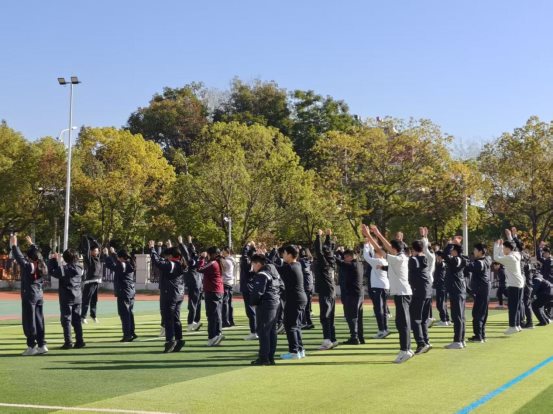 b4c695e2824f0685a6b4bfb63f701253