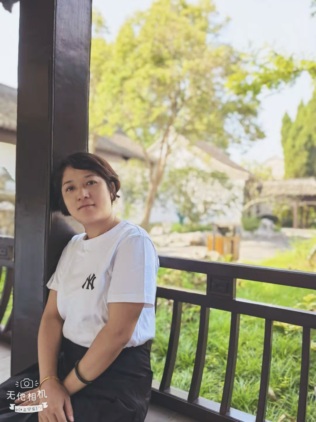 周红梅照片.JPG