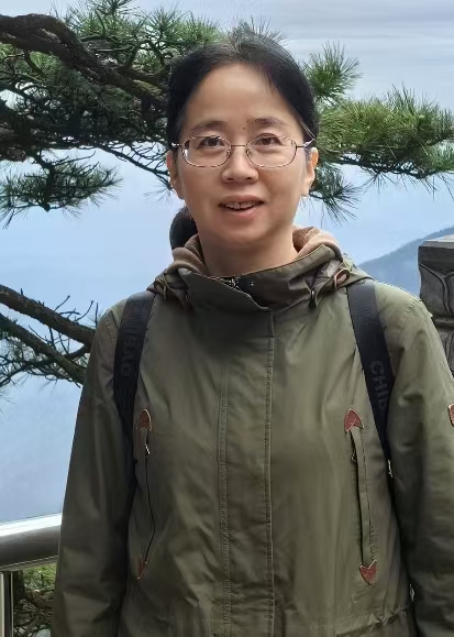 杨敏.jpg