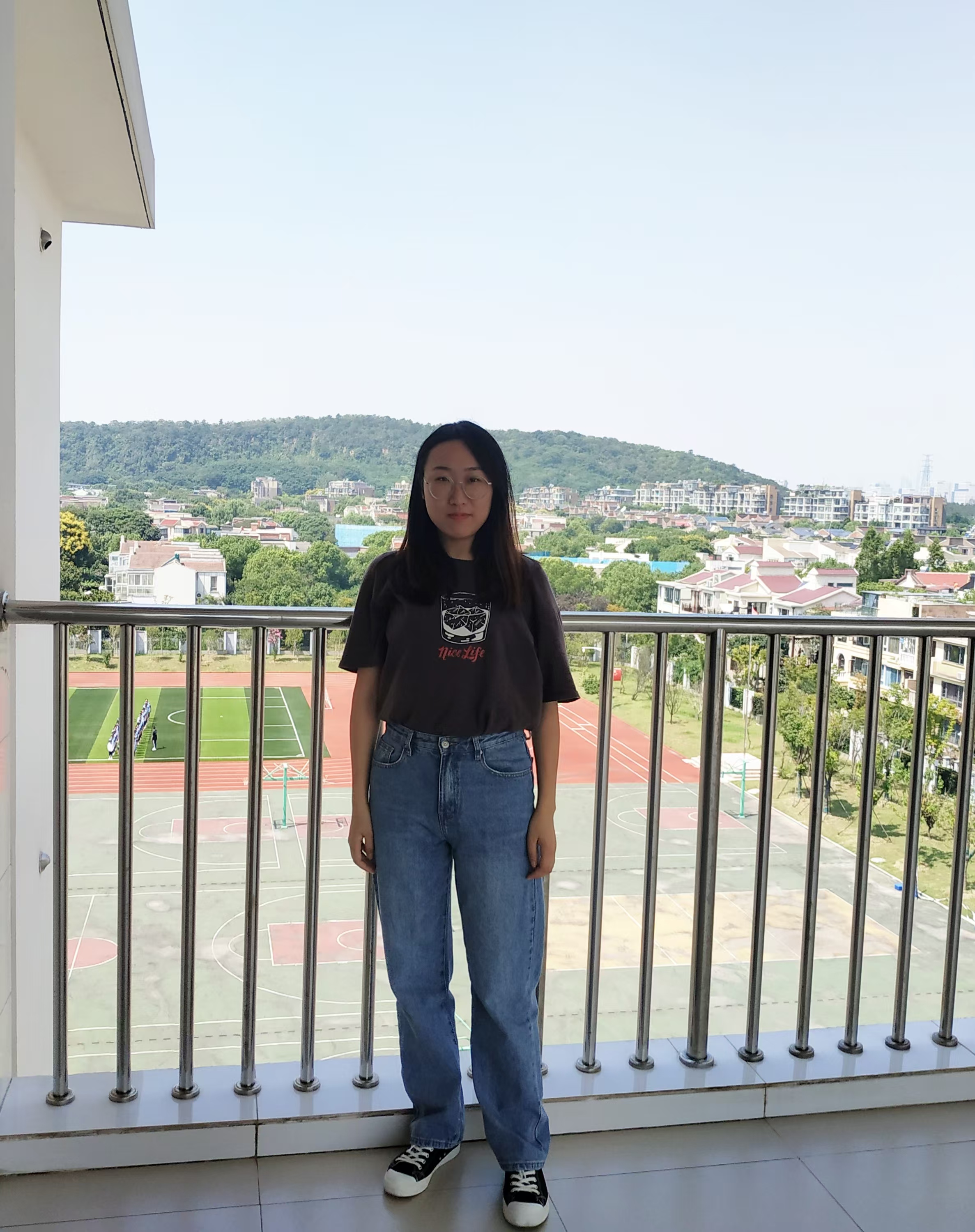 秦逸照片.jpg