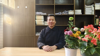 贾新跃照片.jpg
