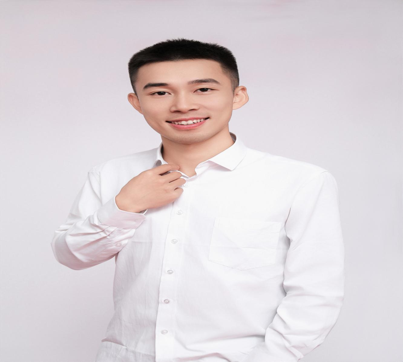 郭潘星照片.png